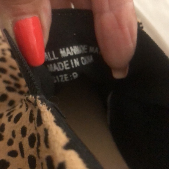 Restricted Cheetah print sneakers - Picture 5 of 5